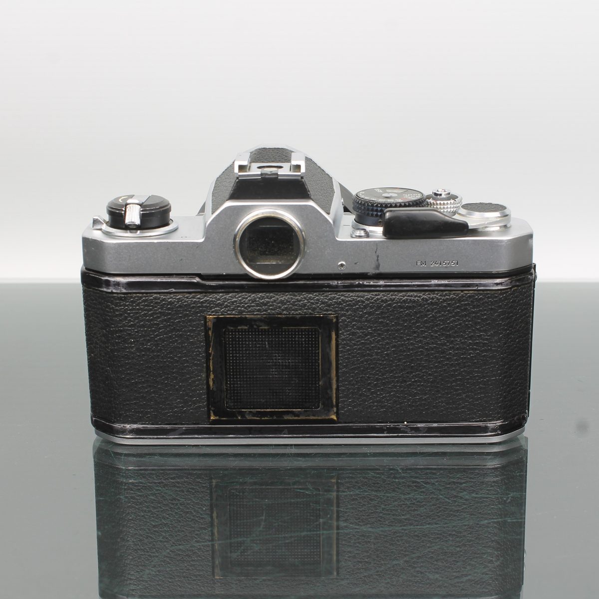Nikon FM + Nikon Nikkor 50mm f/2