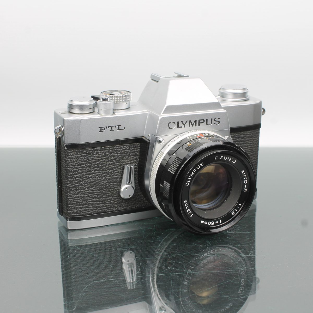 Olympus FTL + Olympus F.Zuiko Auto-S 50mm f/1.8