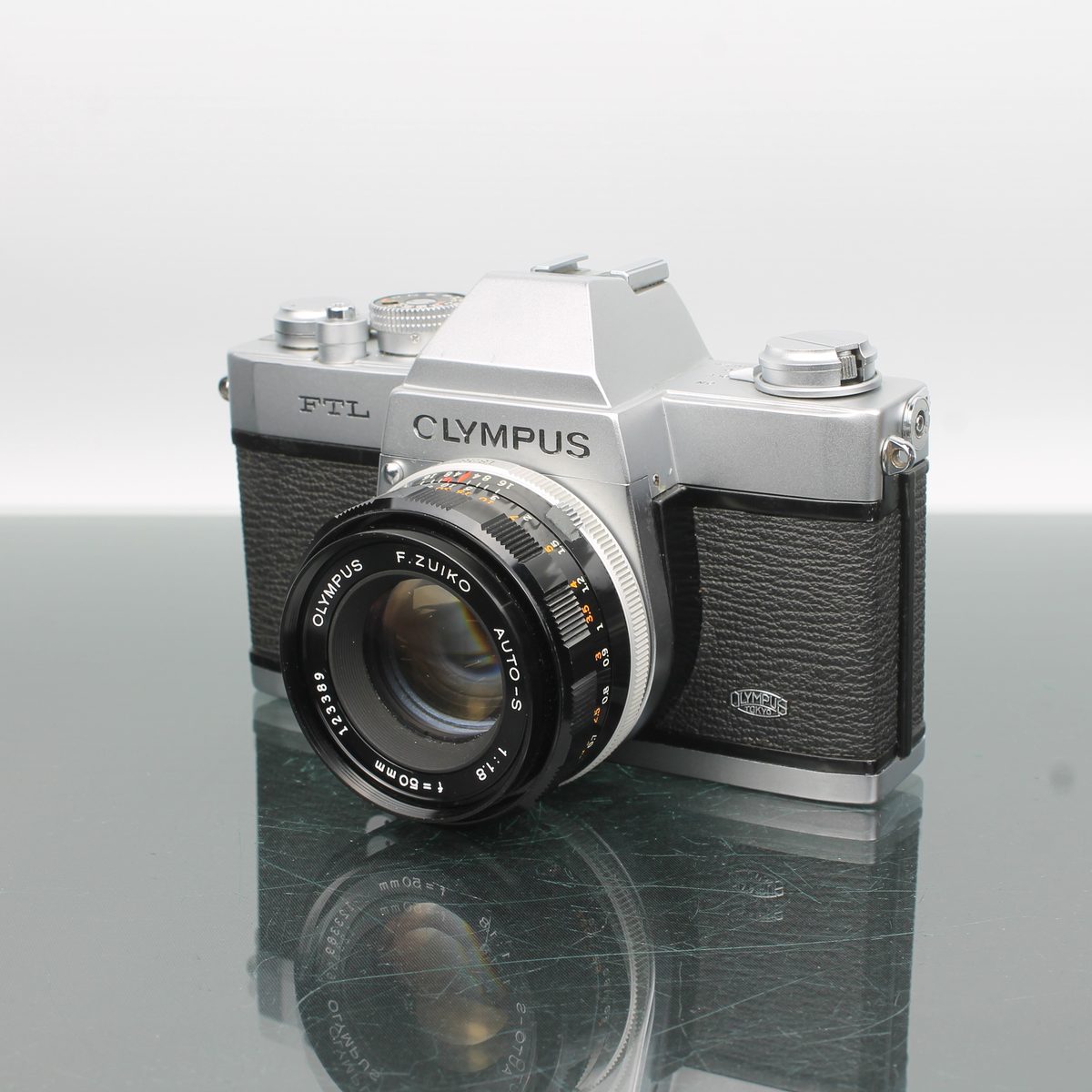 Olympus FTL + Olympus F.Zuiko Auto-S 50mm f/1.8