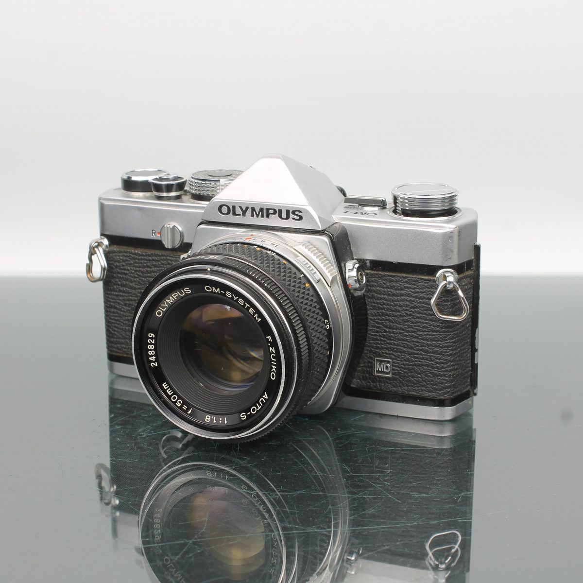 Olympus OM-1 + Olympus OM-System F.Zuiko Auto-S 50mm f/1.8