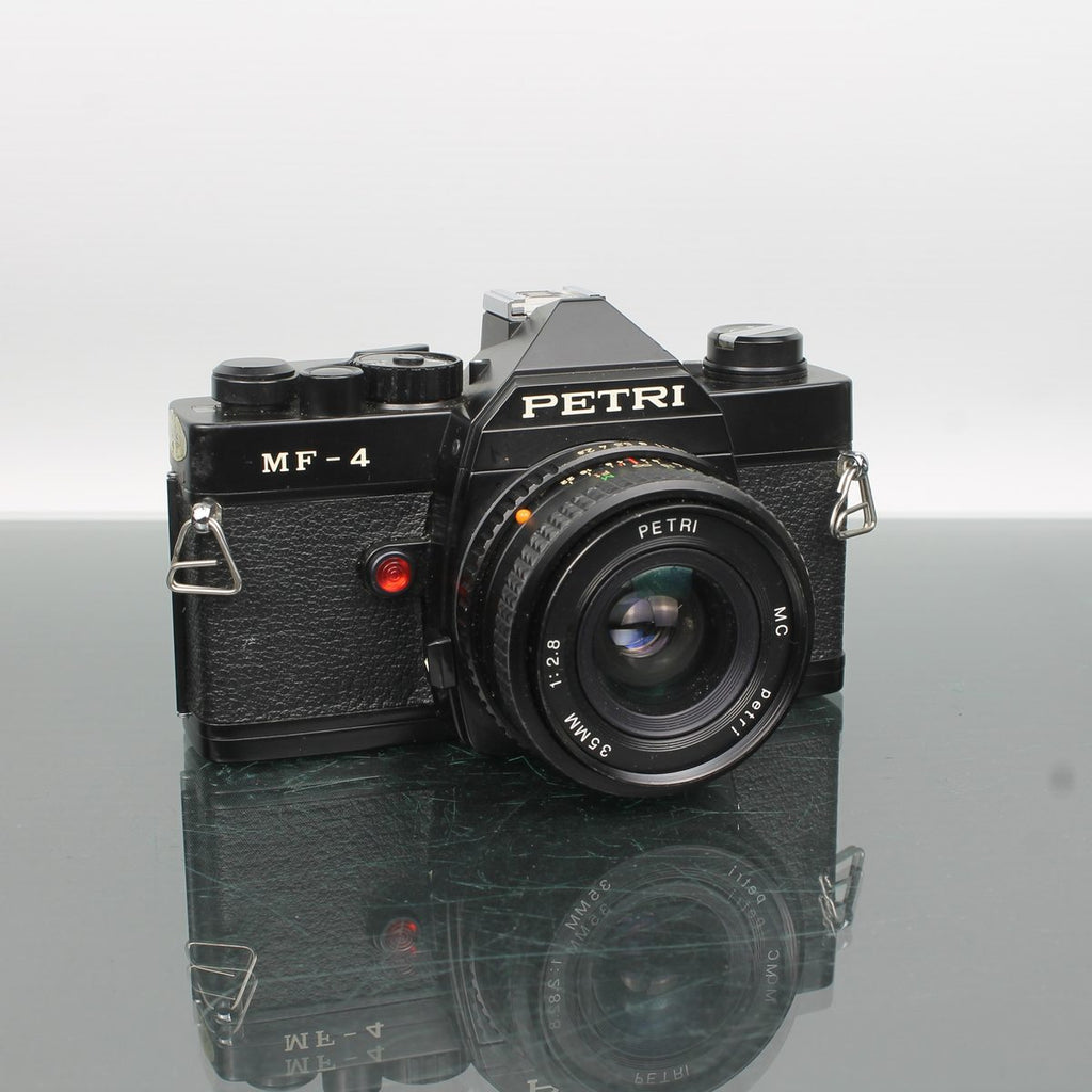 Petri MF-4 + Petri MC 35mm f/2.8