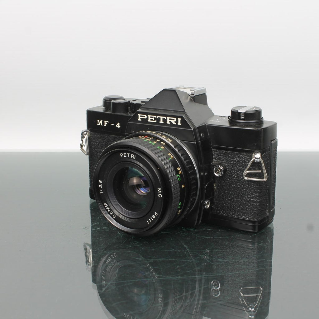 Petri MF-4 + Petri MC 35mm f/2.8