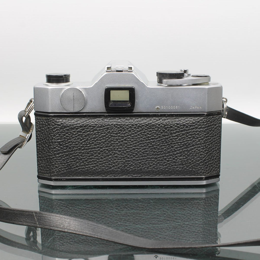 Yashica TL-Electro + Auto Yashinon DS-M 50mm f/1.7
