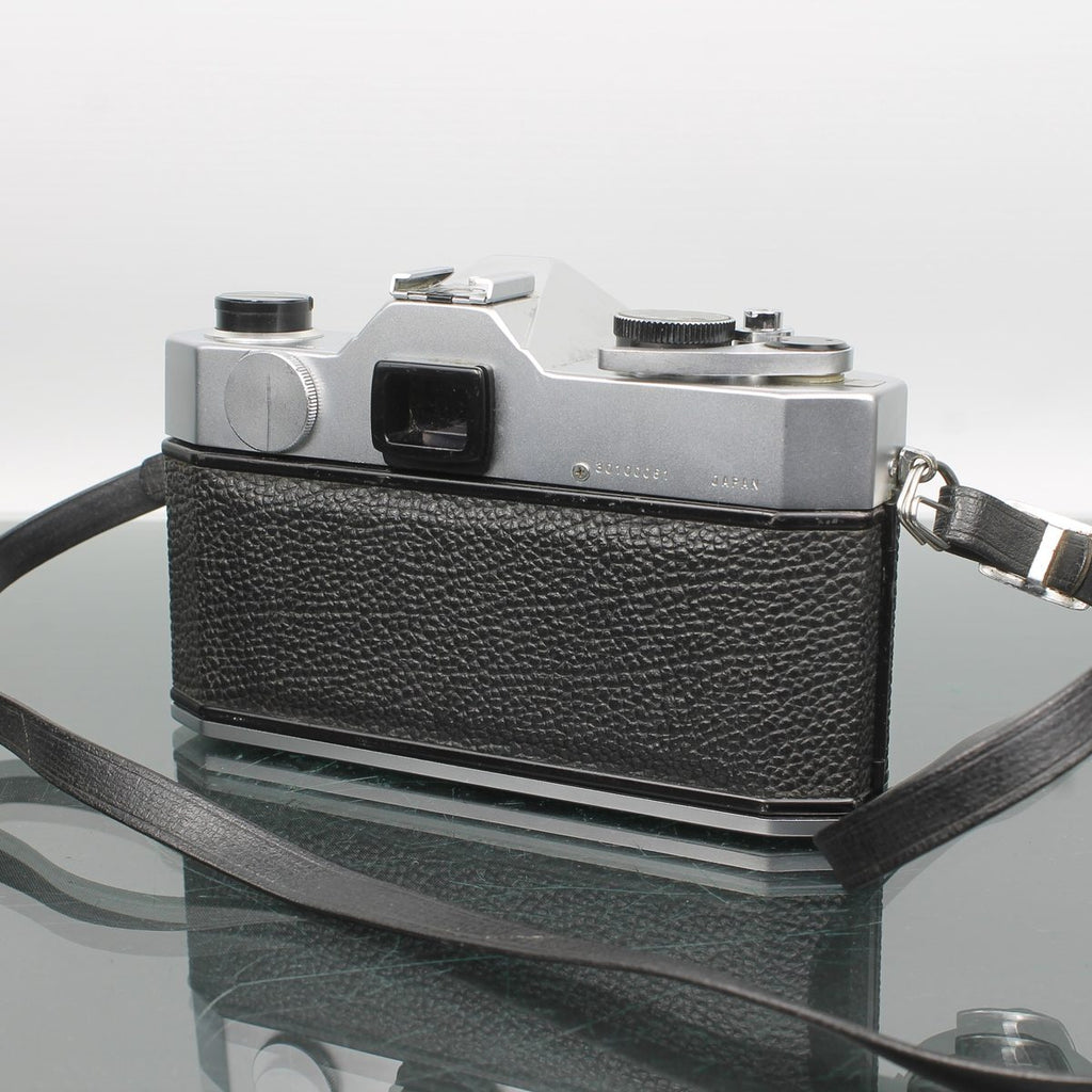 Yashica TL-Electro + Auto Yashinon DS-M 50mm f/1.7