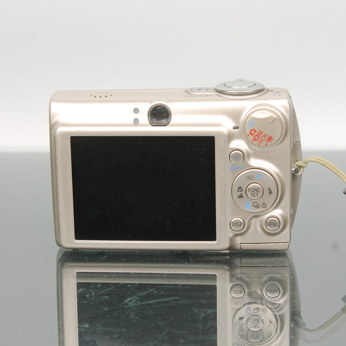 Canon Digital IXUS 750