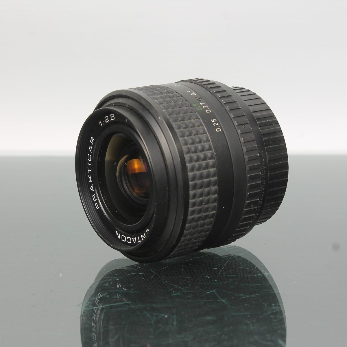 Pentacon Prakticar f/2.8 28mm MC