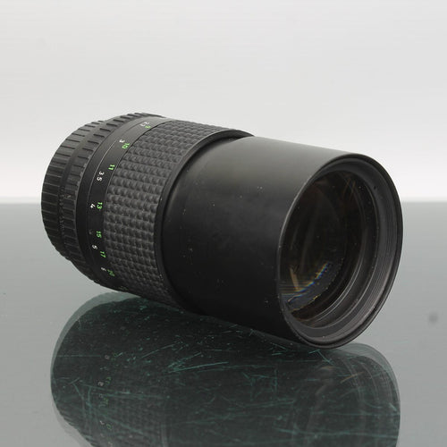Pentacon Prakticar 135mm f/2.8 MC