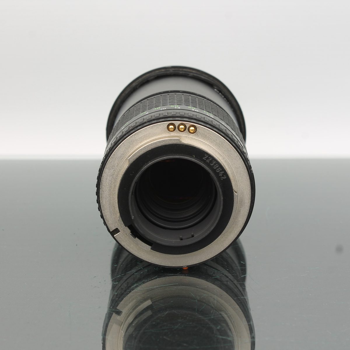 Pentacon Prakticar 135mm f/2.8 MC