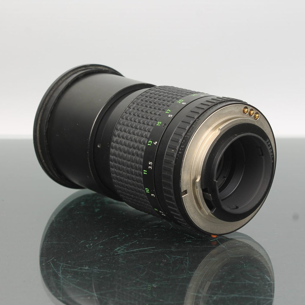 Pentacon Prakticar 135mm f/2.8 MC