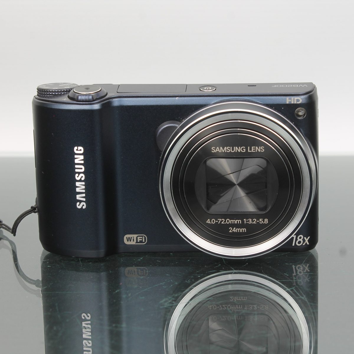 Samsung WB200F