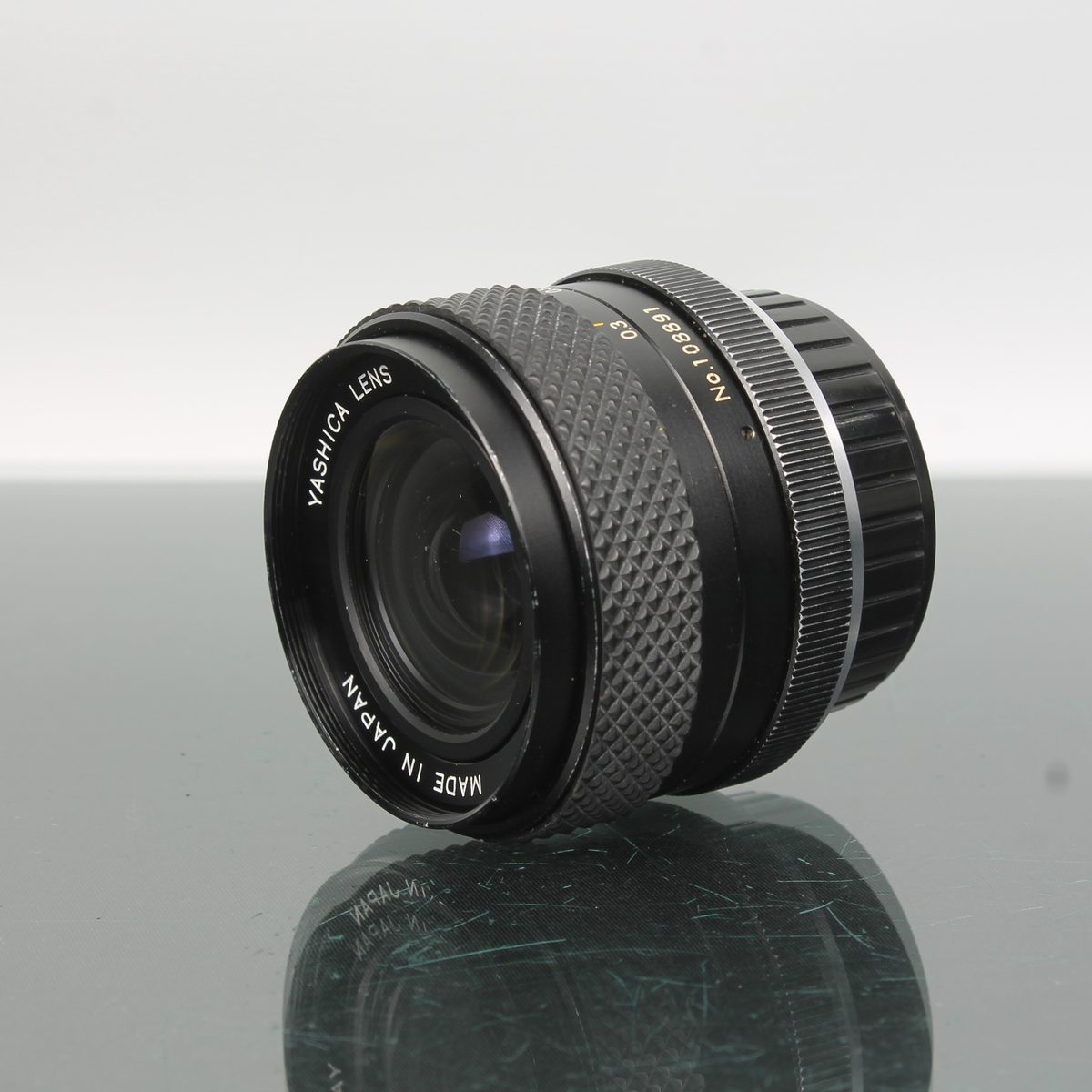 Yashica Lens DSB 28mm f/2.8