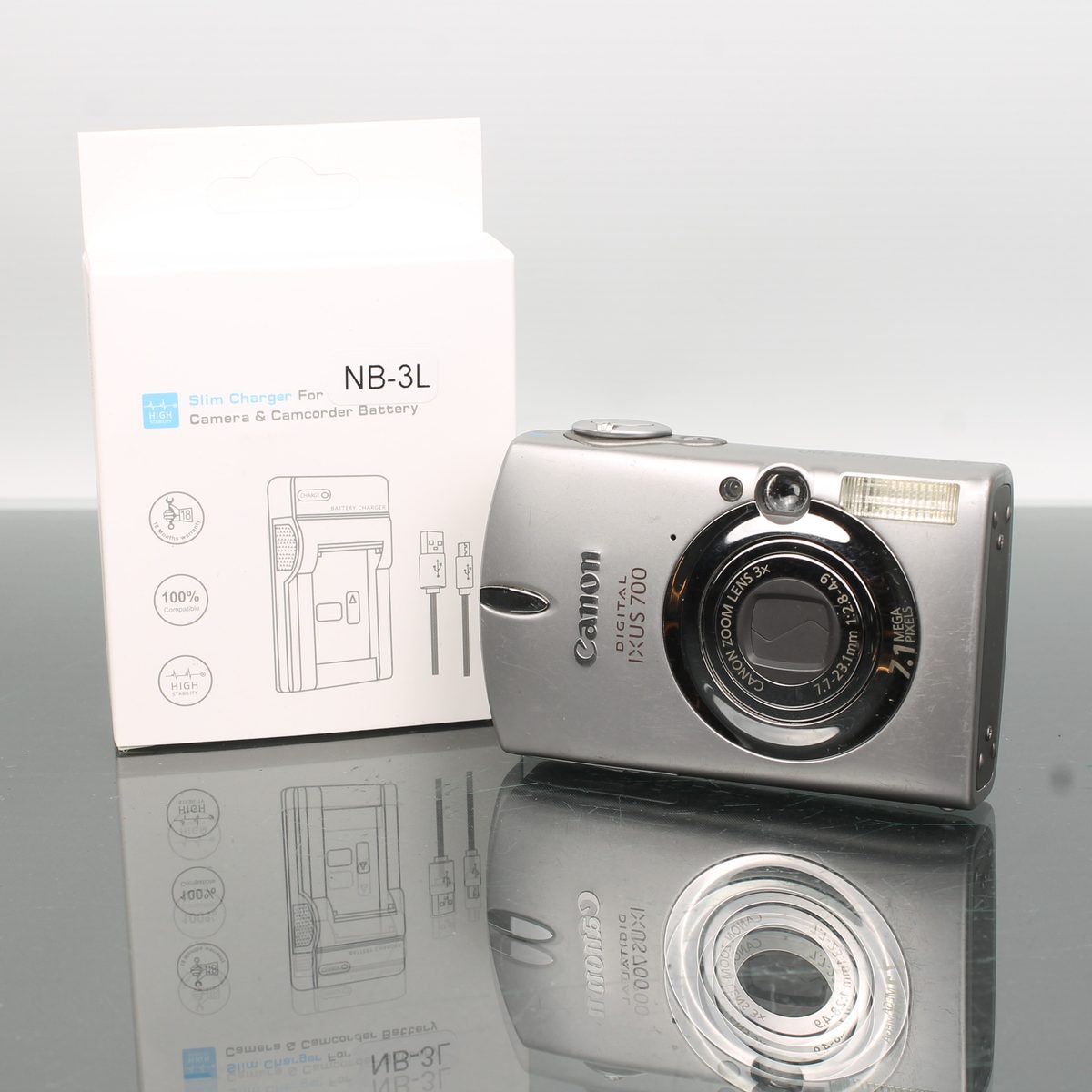 Canon DIGITAL IXUS 700