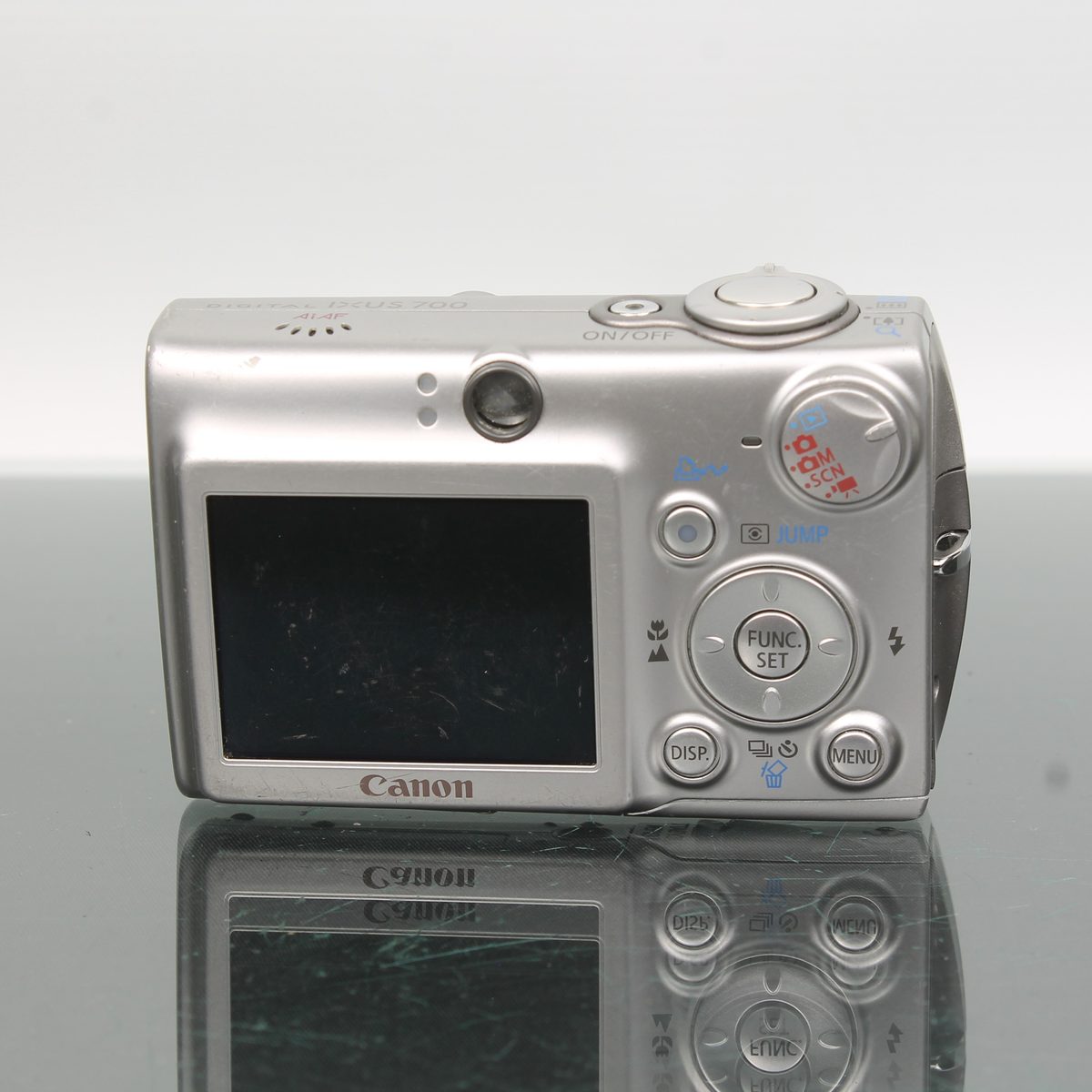 Canon DIGITAL IXUS 700