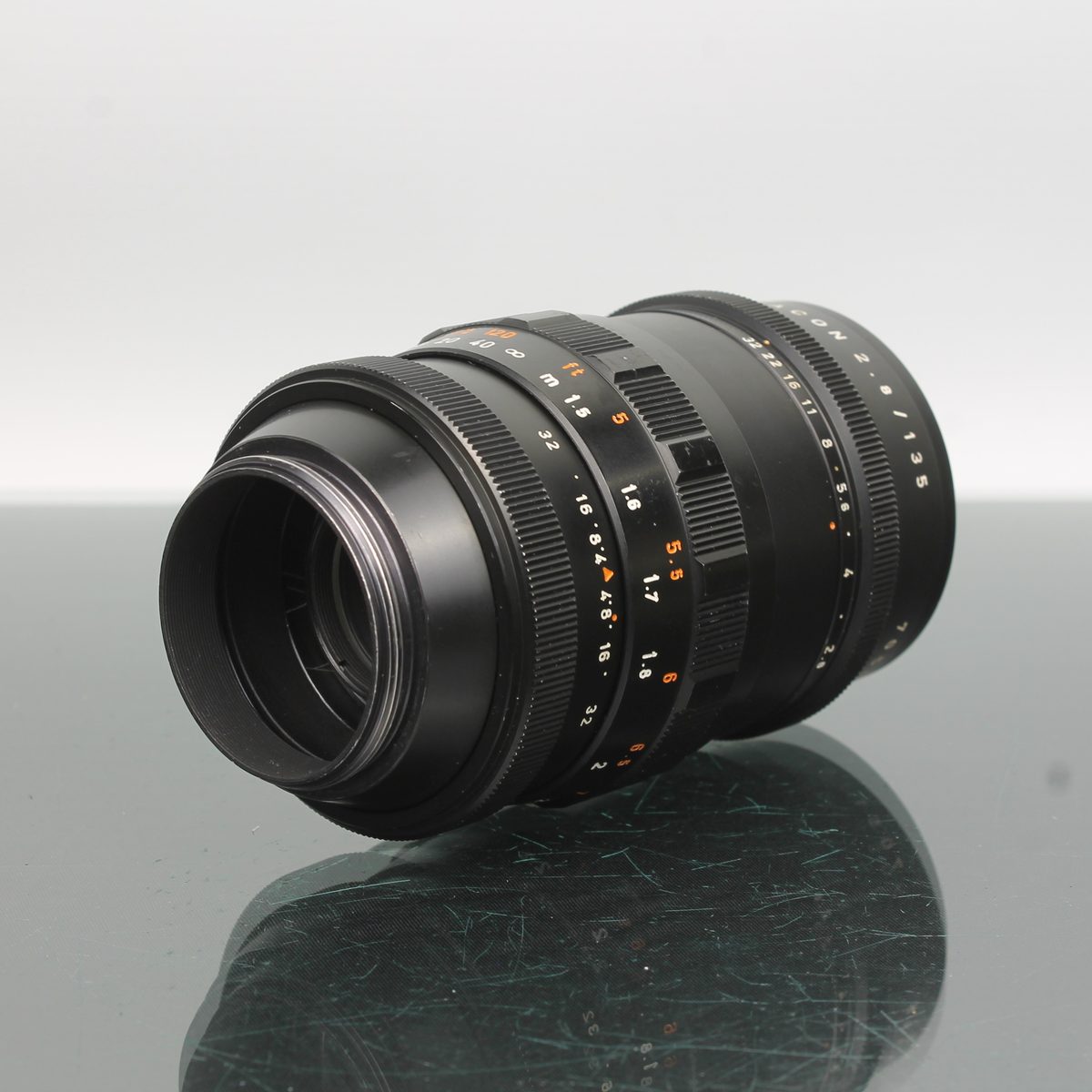 Pentacon 135mm f/2.8