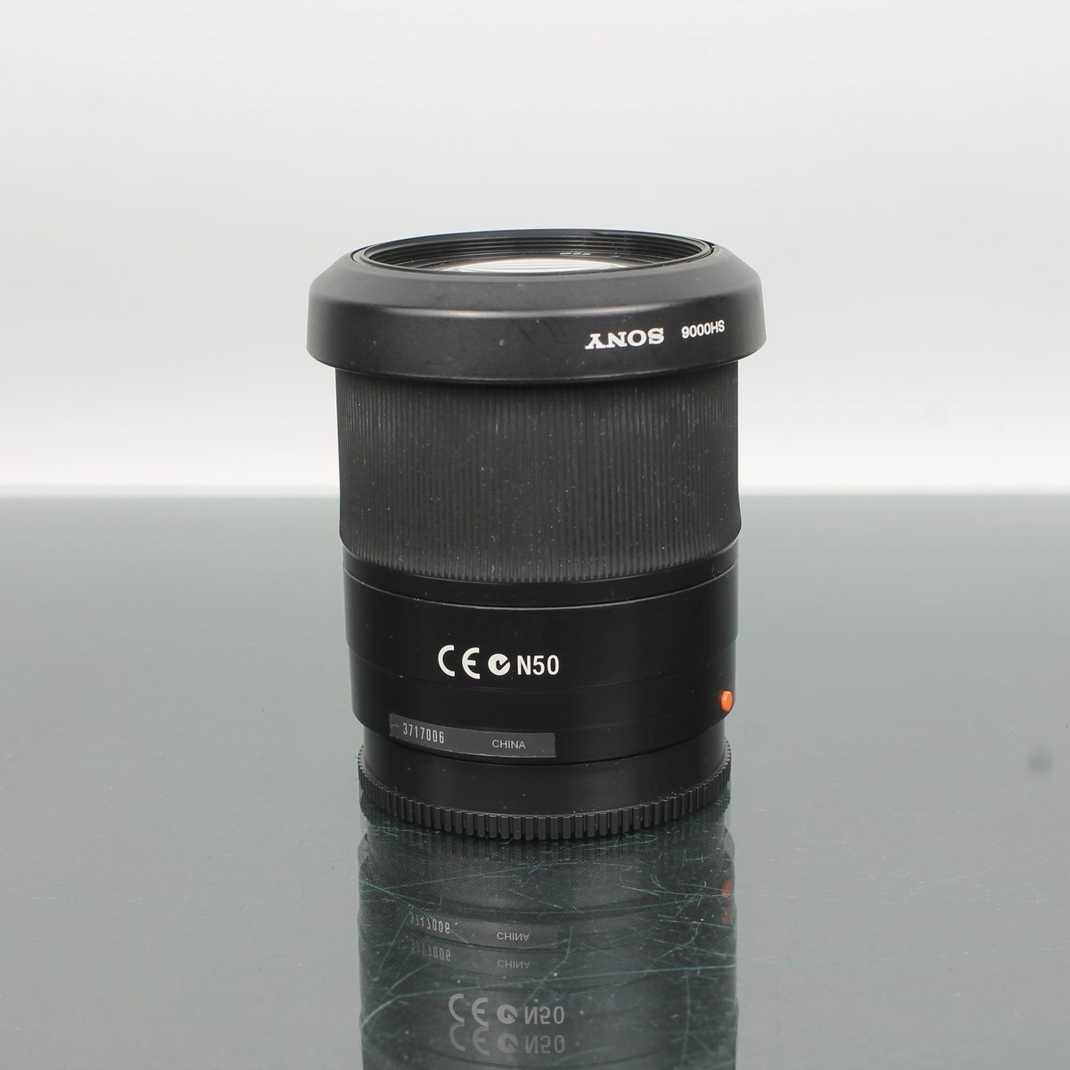Sony DT 3.5-5.6 18-70mm Macro Lens