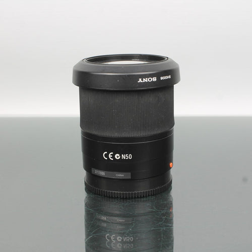 Sony DT 3.5-5.6 18-70mm Macro Lens