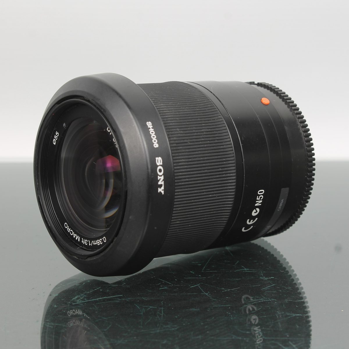 Sony DT 3.5-5.6 18-70mm Macro Lens