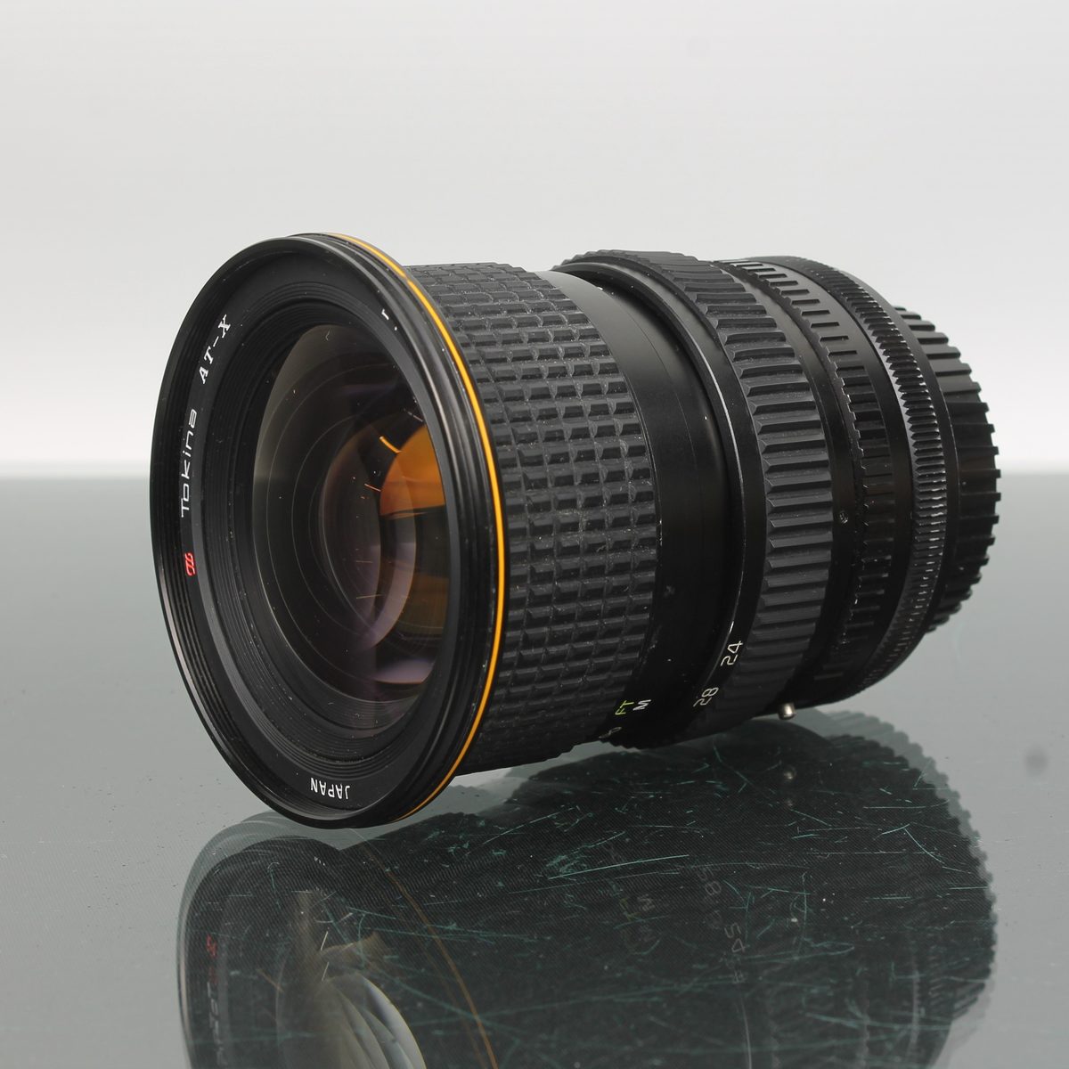 Tokina AT-X 24-40mm 1:2.8