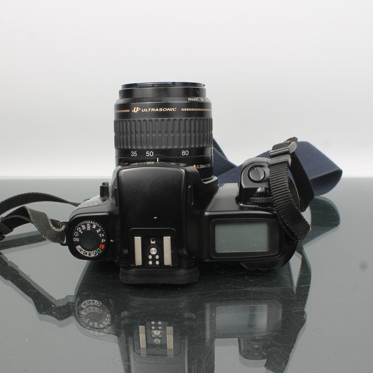 Canon EOS 1000F + Canon EF 35-80mm 4-5.6