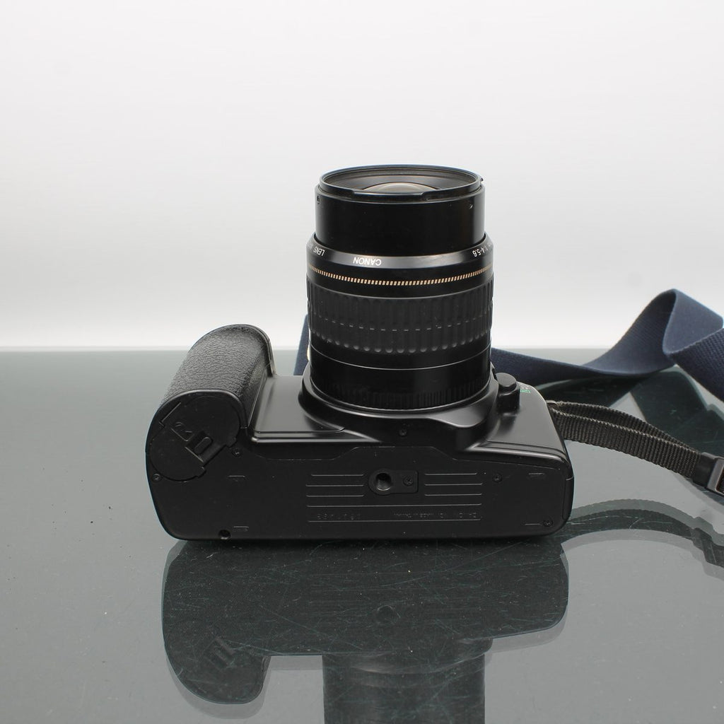 Canon EOS 1000F + Canon EF 35-80mm 4-5.6
