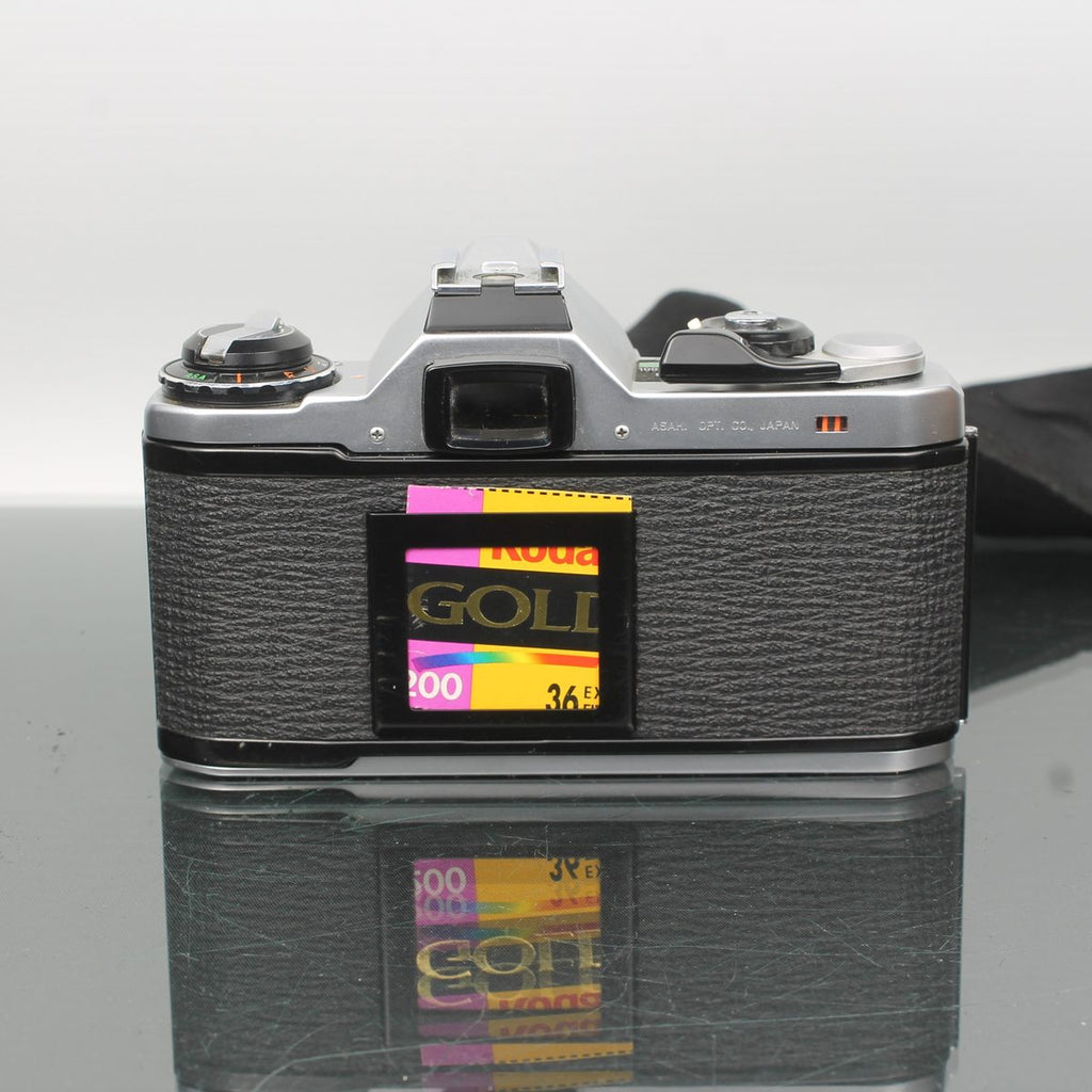 Pentax ME + SMC PENTAX-M 50mm f/1.7