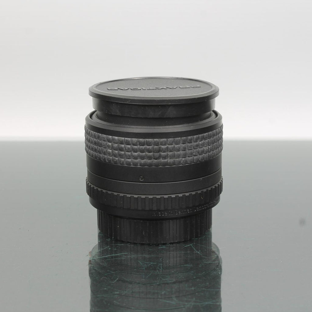Praktica B200 + Pentacon 50mm f/2.4 + 28mm f/2.8