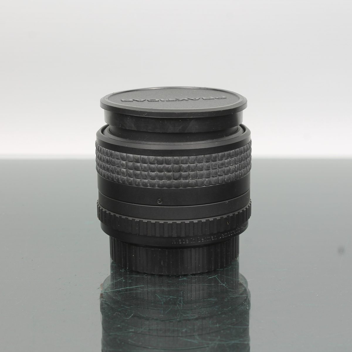 Praktica B200 + Pentacon 50mm f/2.4 + 28mm f/2.8