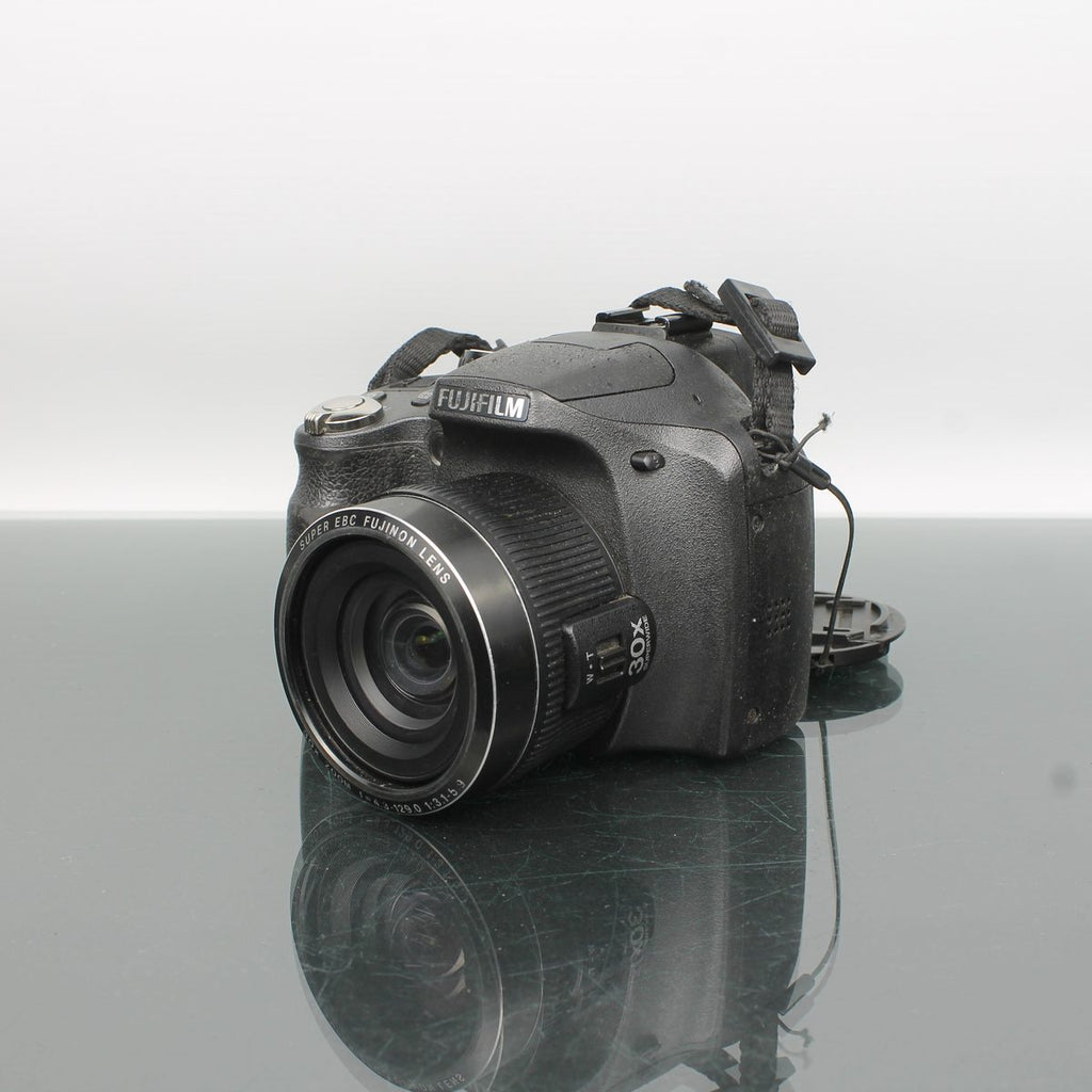 Fujifilm FinePix SL300