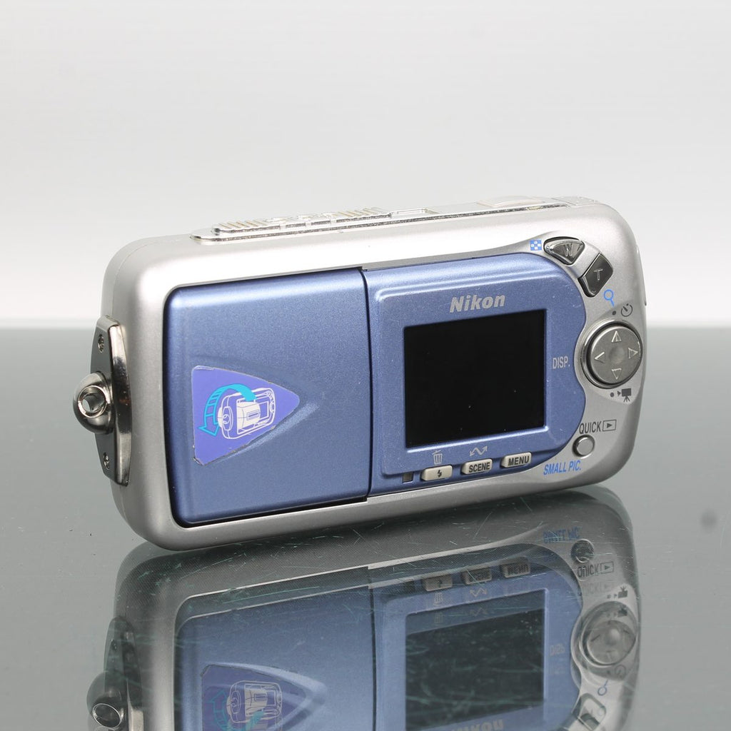 Nikon E2500