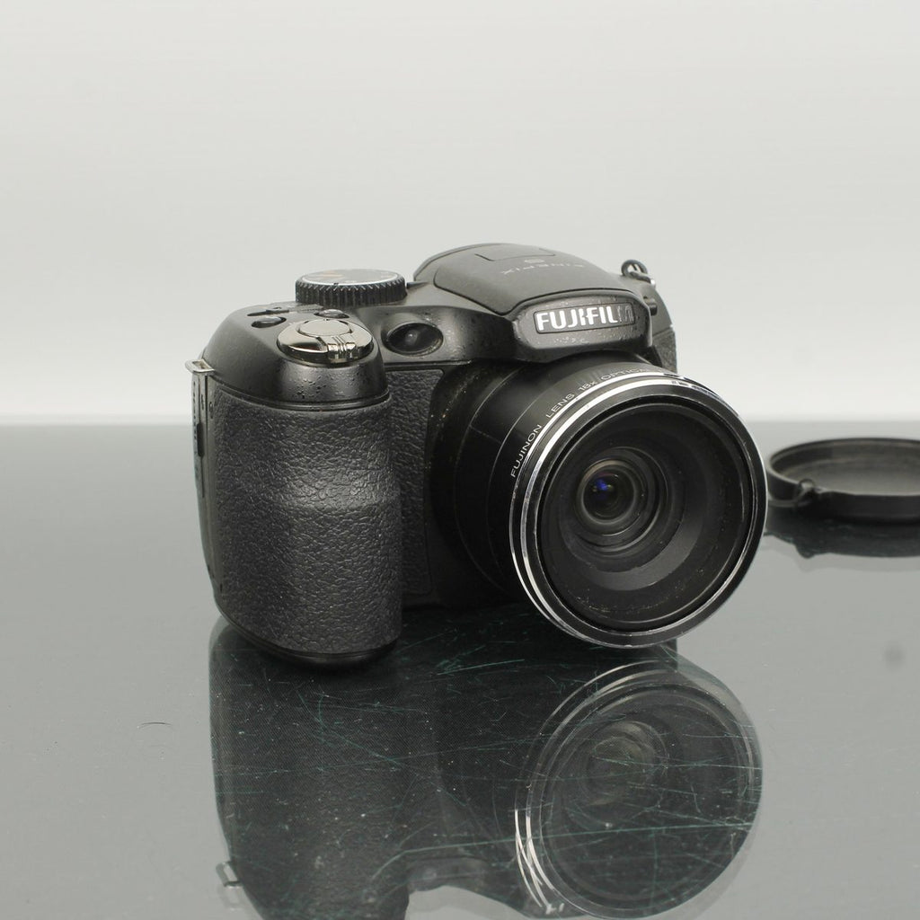 Fujifilm FinePix S2950