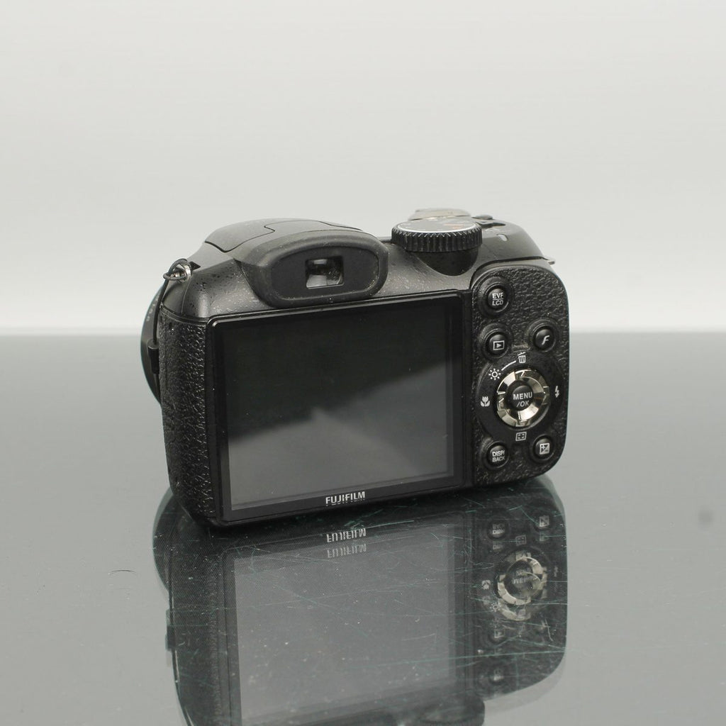 Fujifilm FinePix S2950