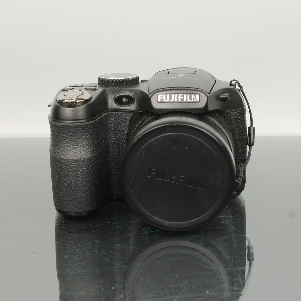 Fujifilm FinePix S2950