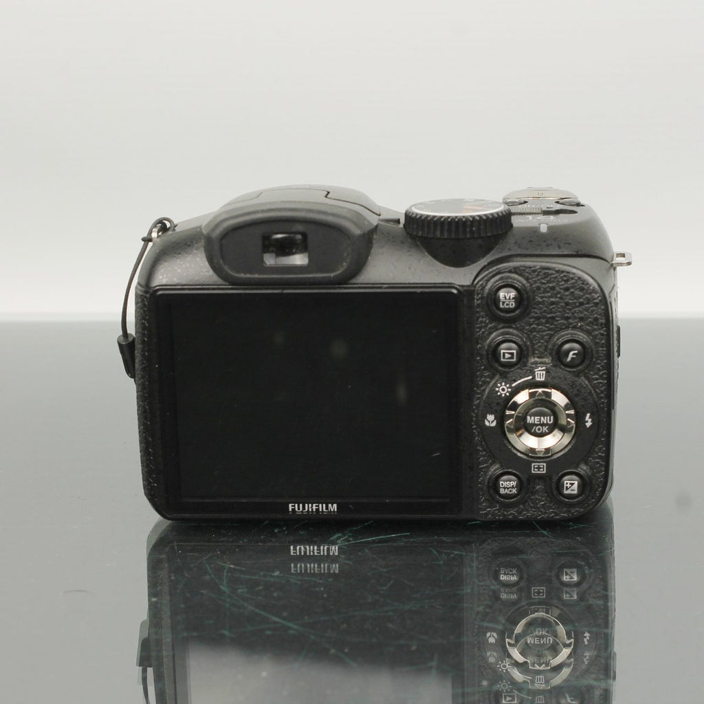 Fujifilm FinePix S2950