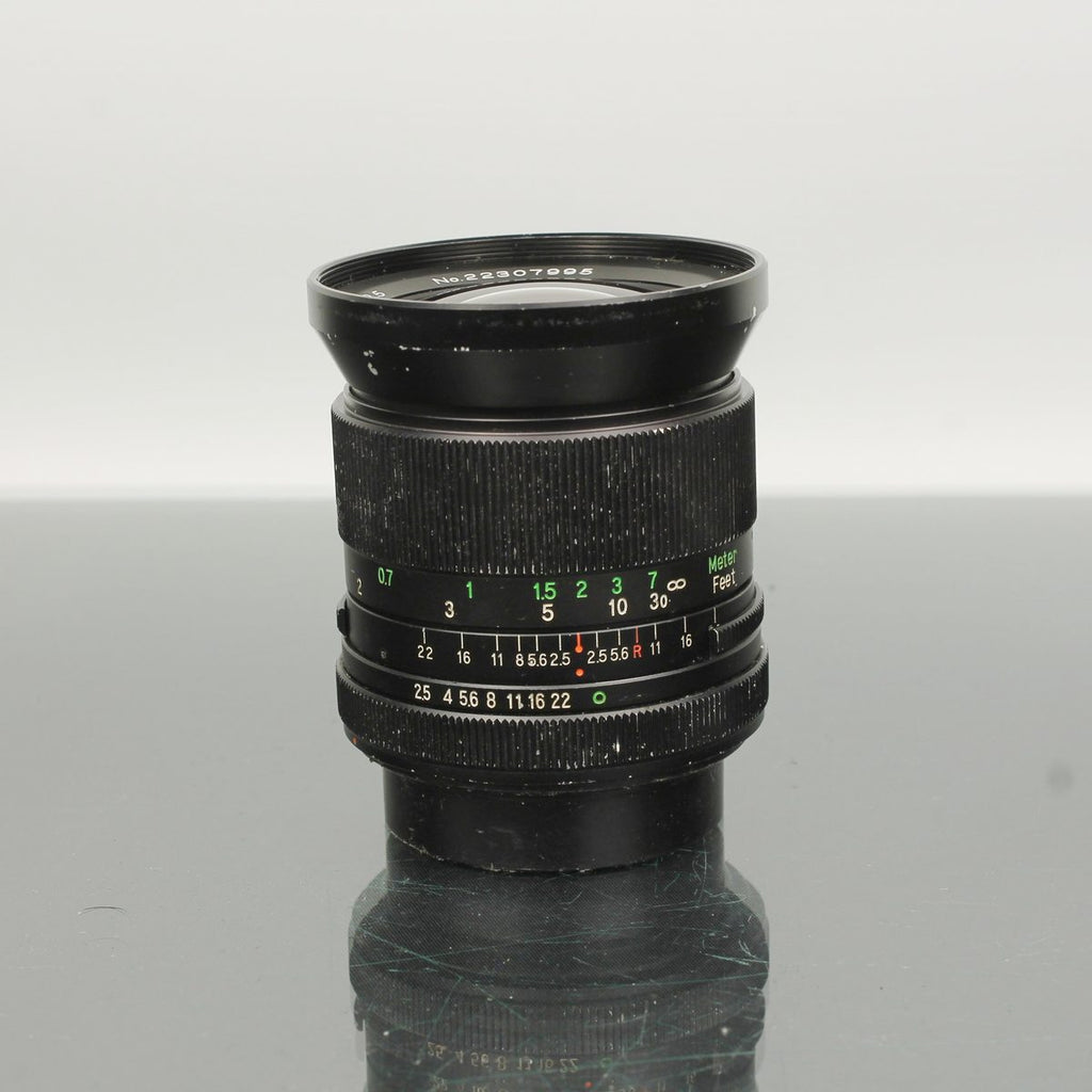 Vivitar Wide Angle 28mm 1:2.5