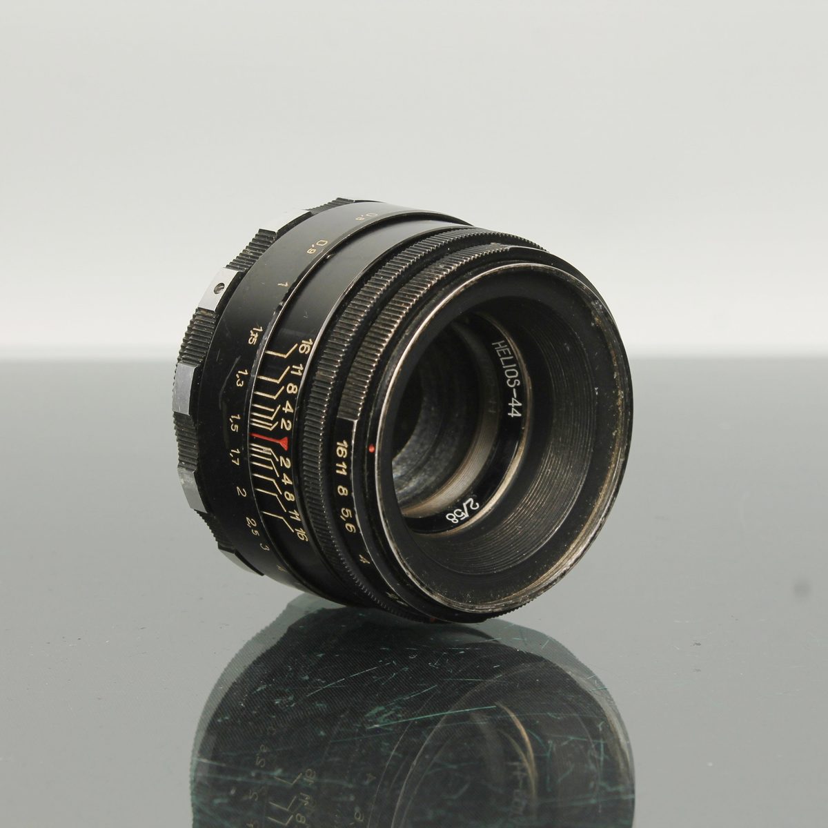 Helios-44 58mm f/2