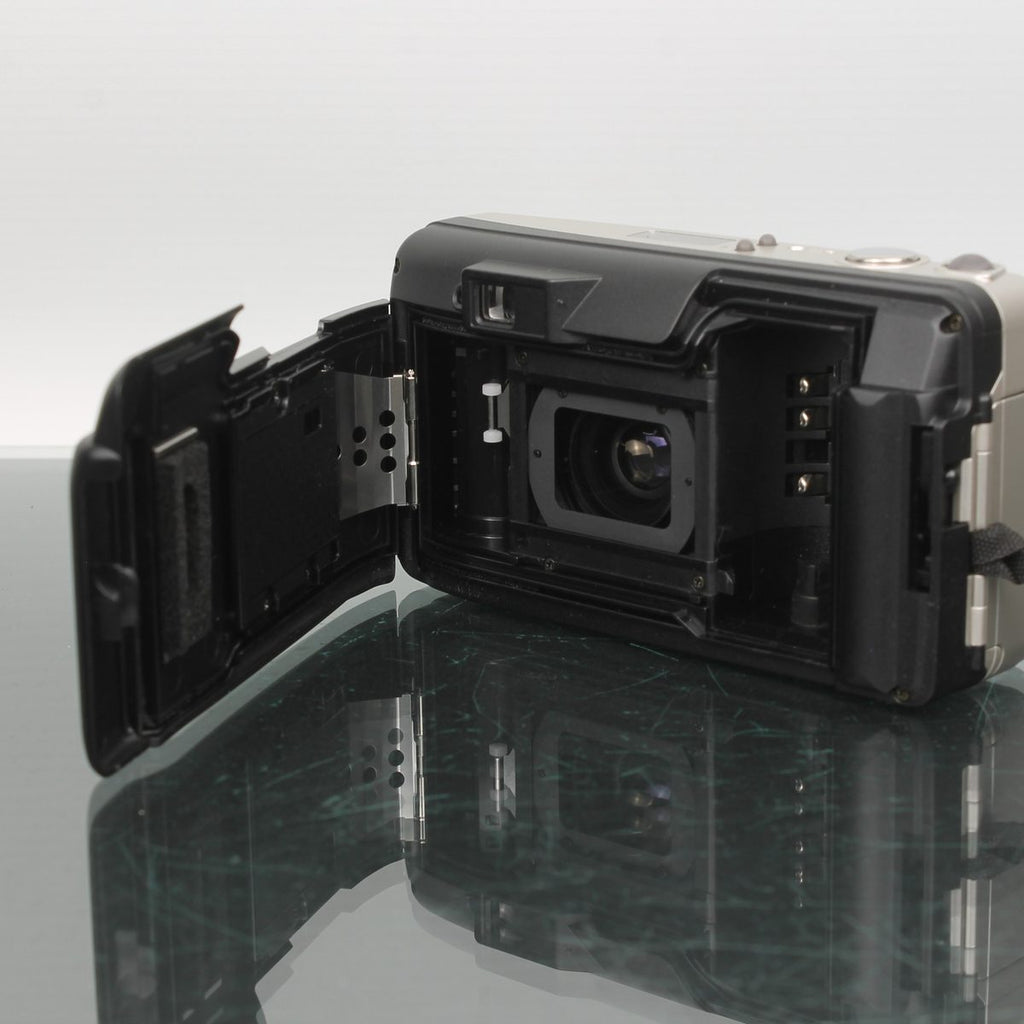 Olympus Superzoom 70G