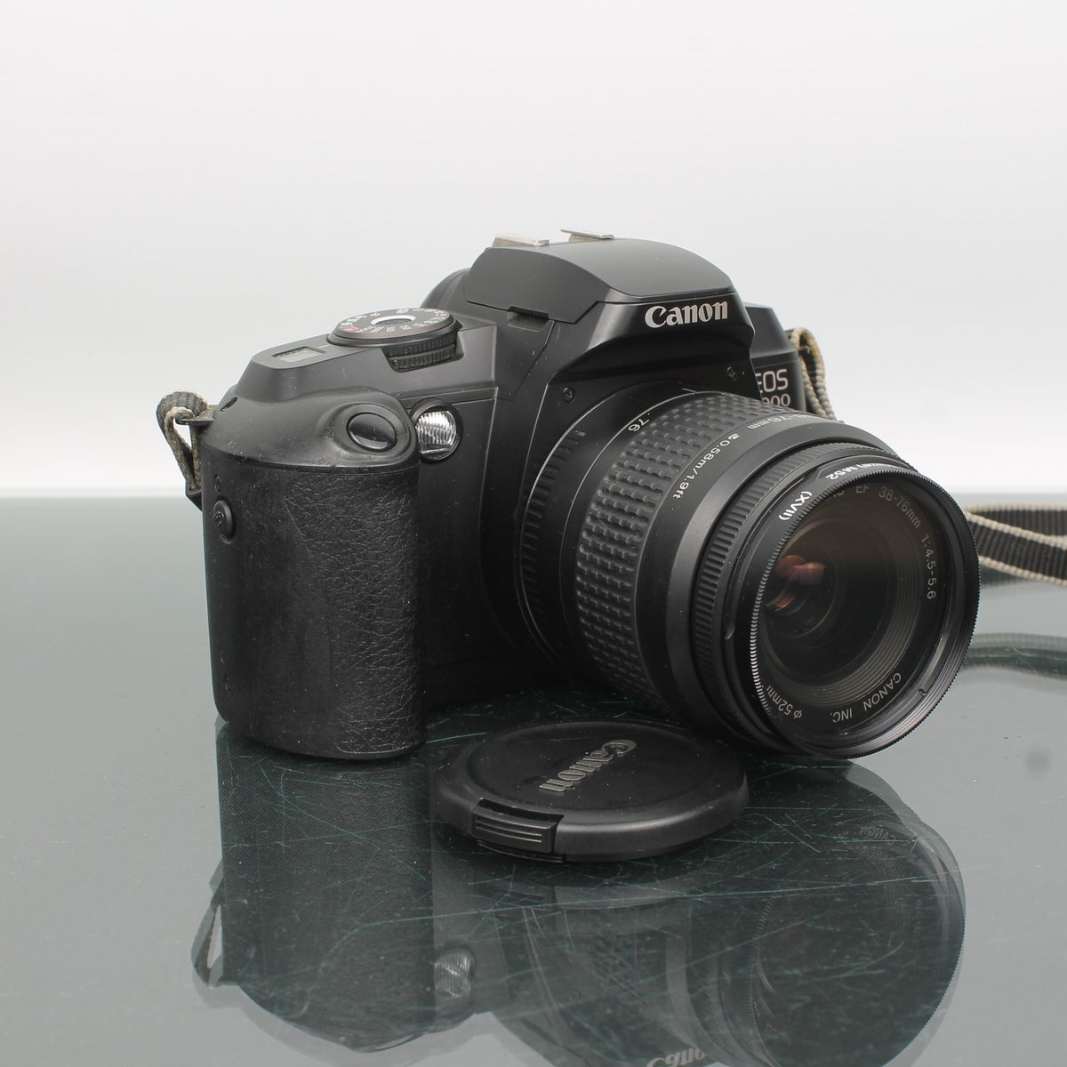 Canon EOS 5000 + Canon EF 38-76mm f/4.5-5.6