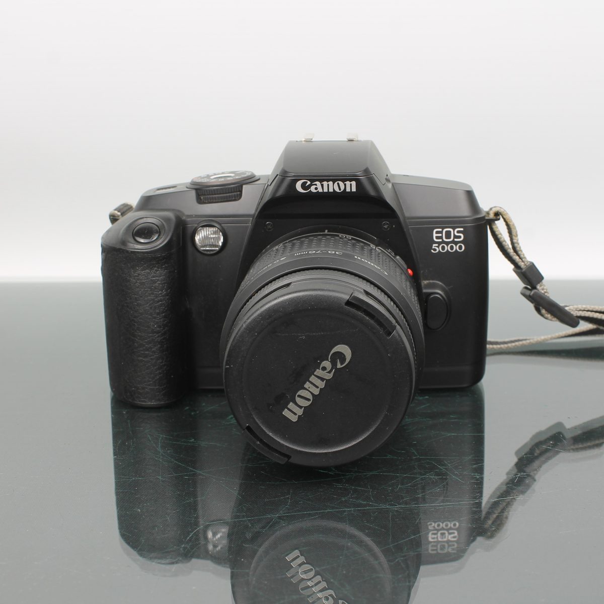 Canon EOS 5000 + Canon EF 38-76mm f/4.5-5.6