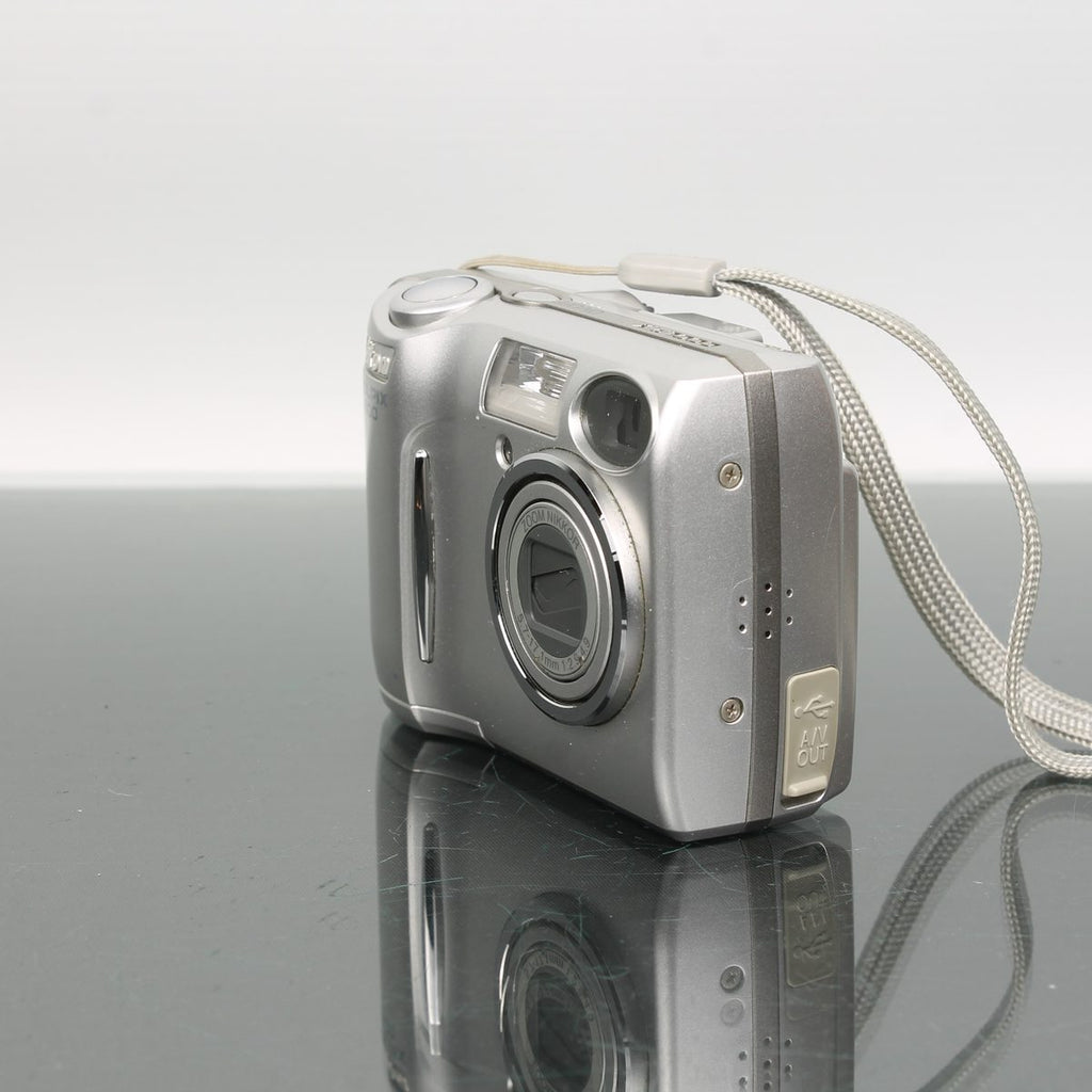 Nikon Coolpix 5600