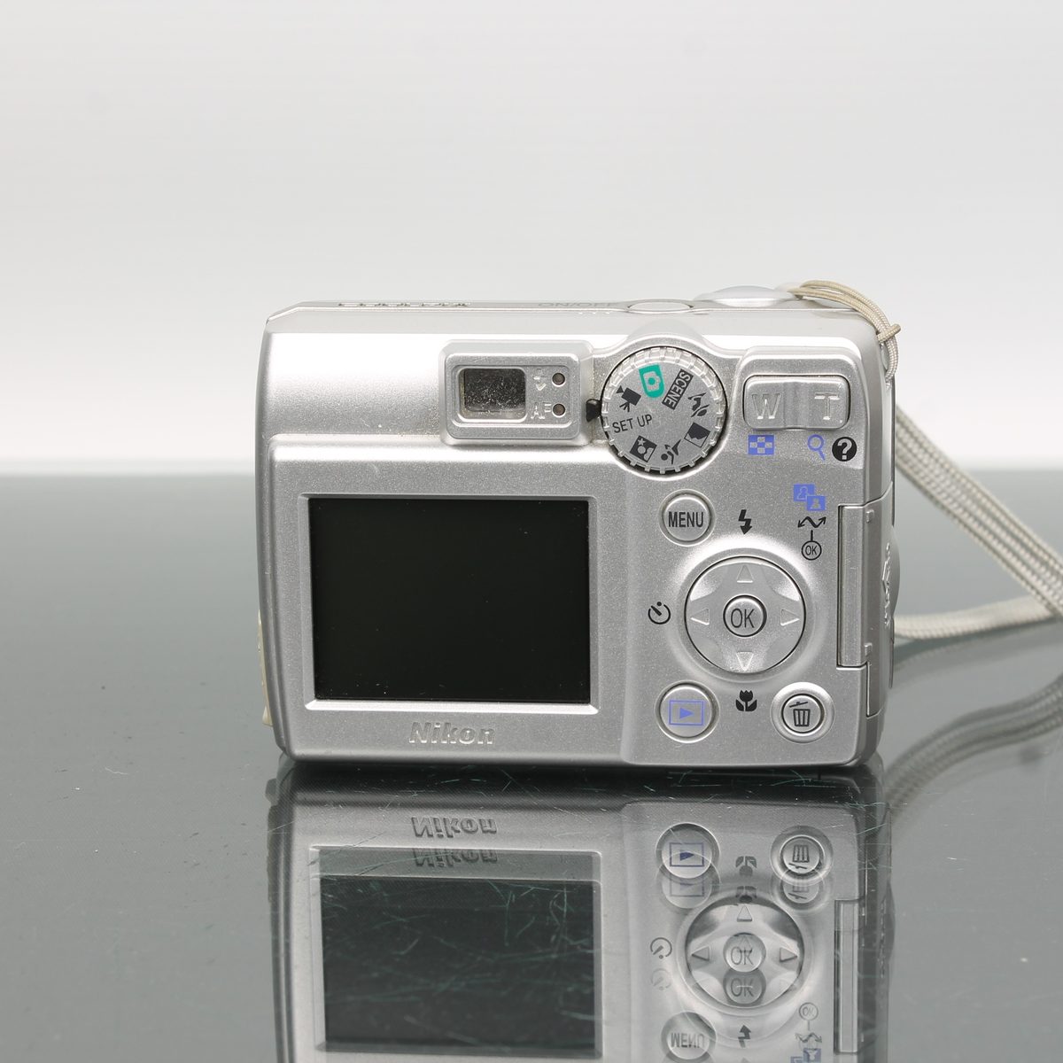 Nikon Coolpix 5600