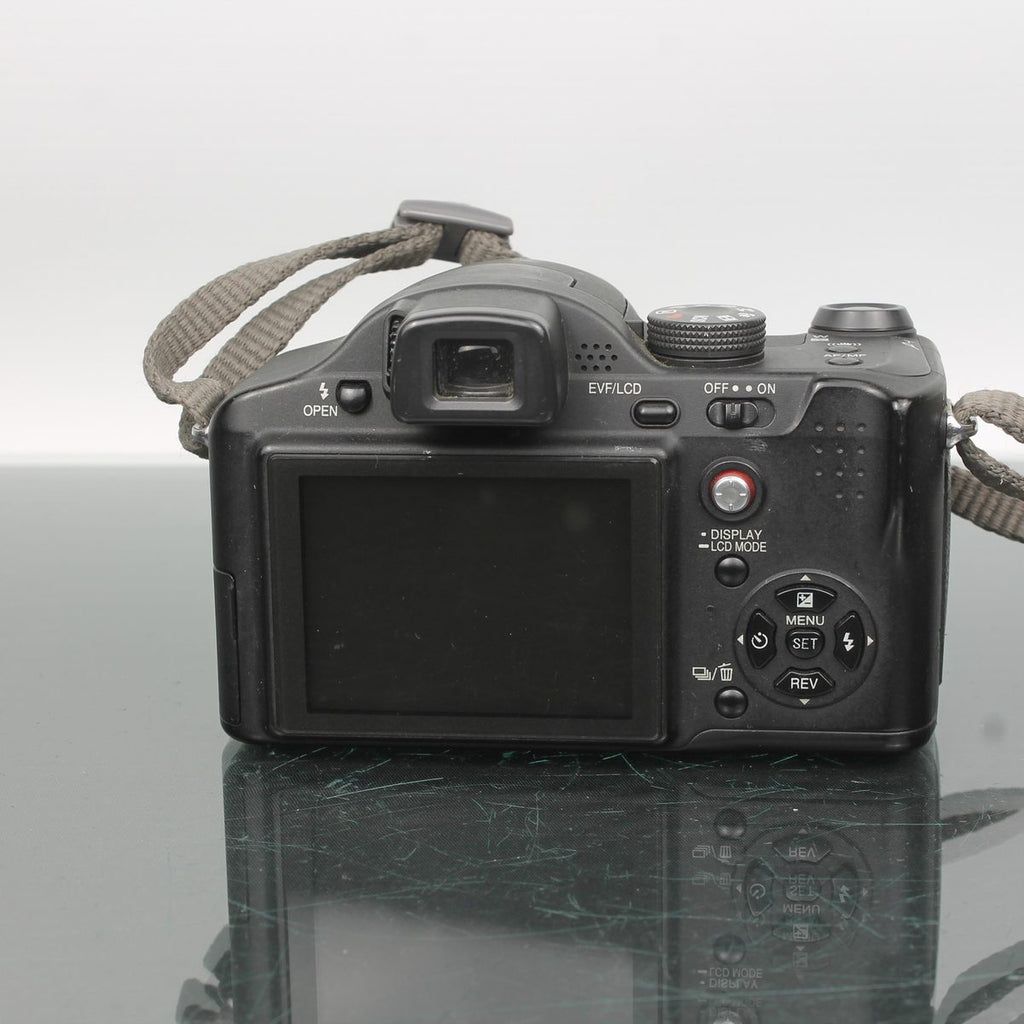 Panasonic Lumix DMC-FZ7