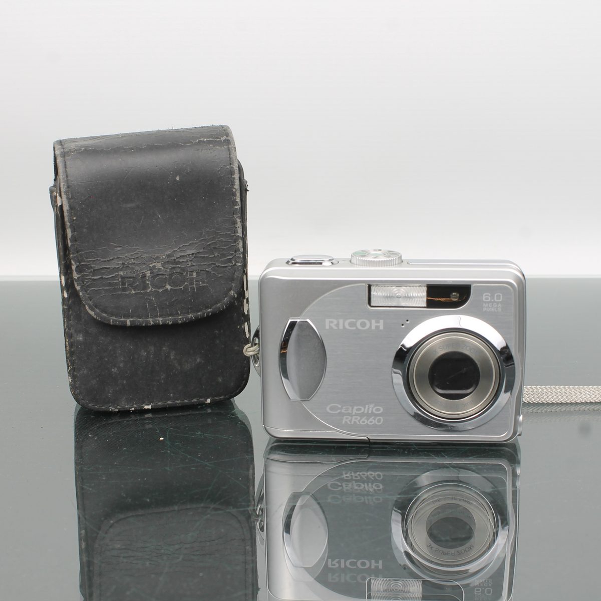 Ricoh Caplio RR660
