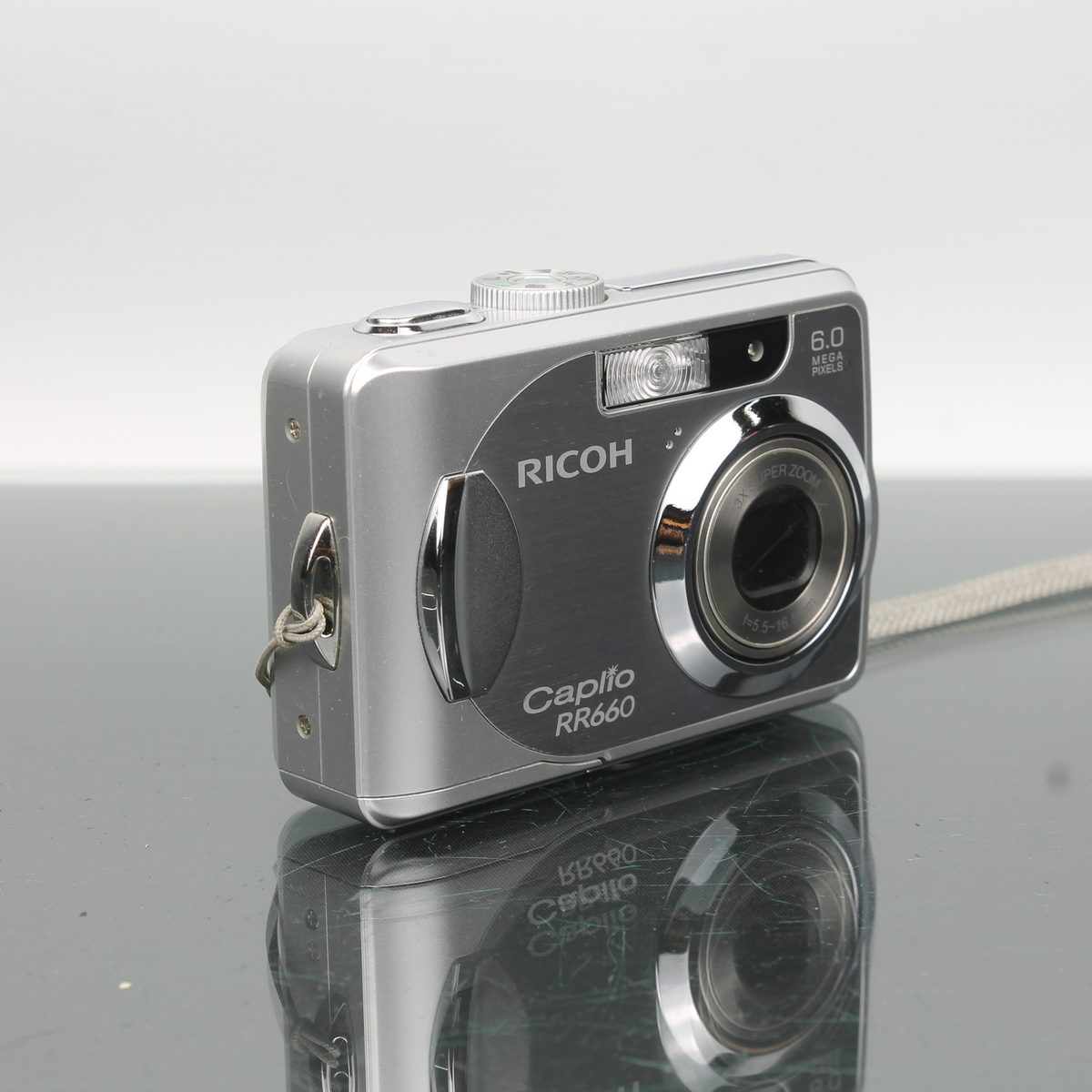 Ricoh Caplio RR660