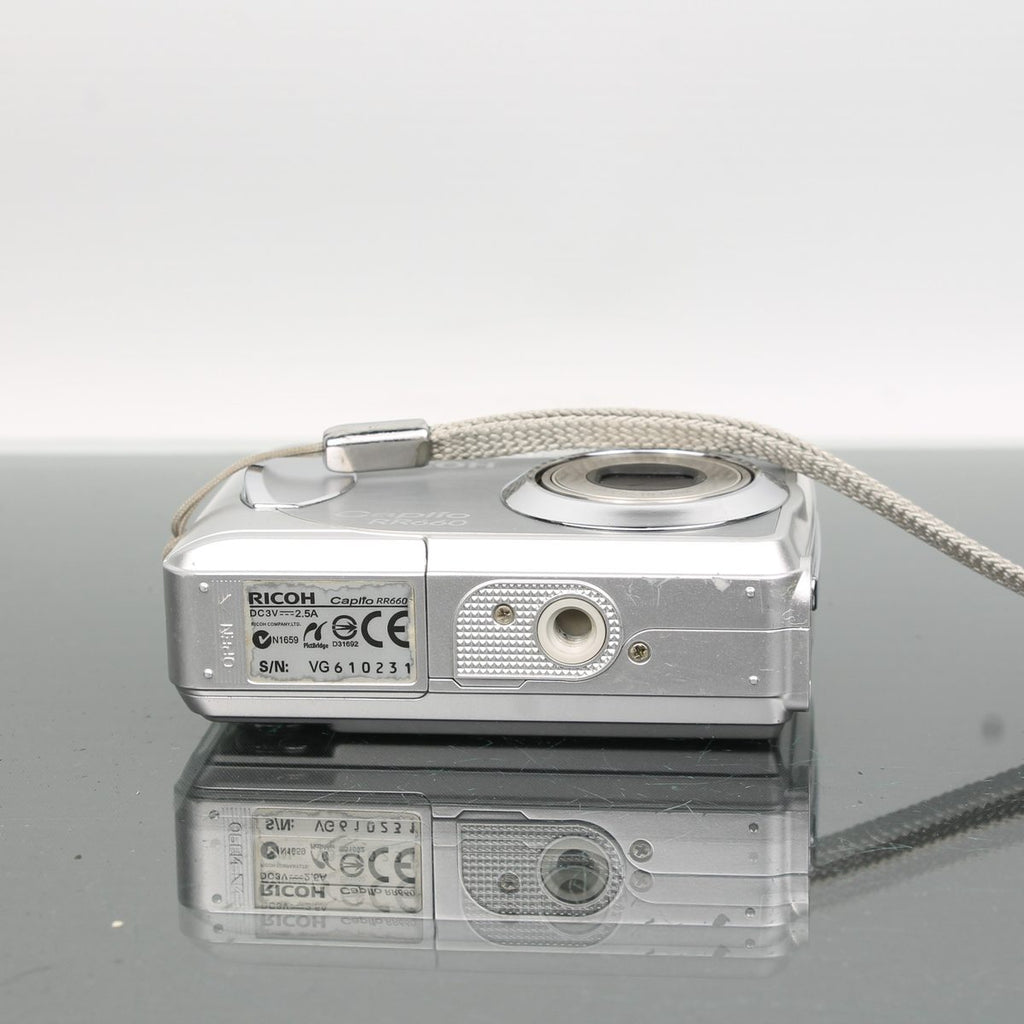 Ricoh Caplio RR660
