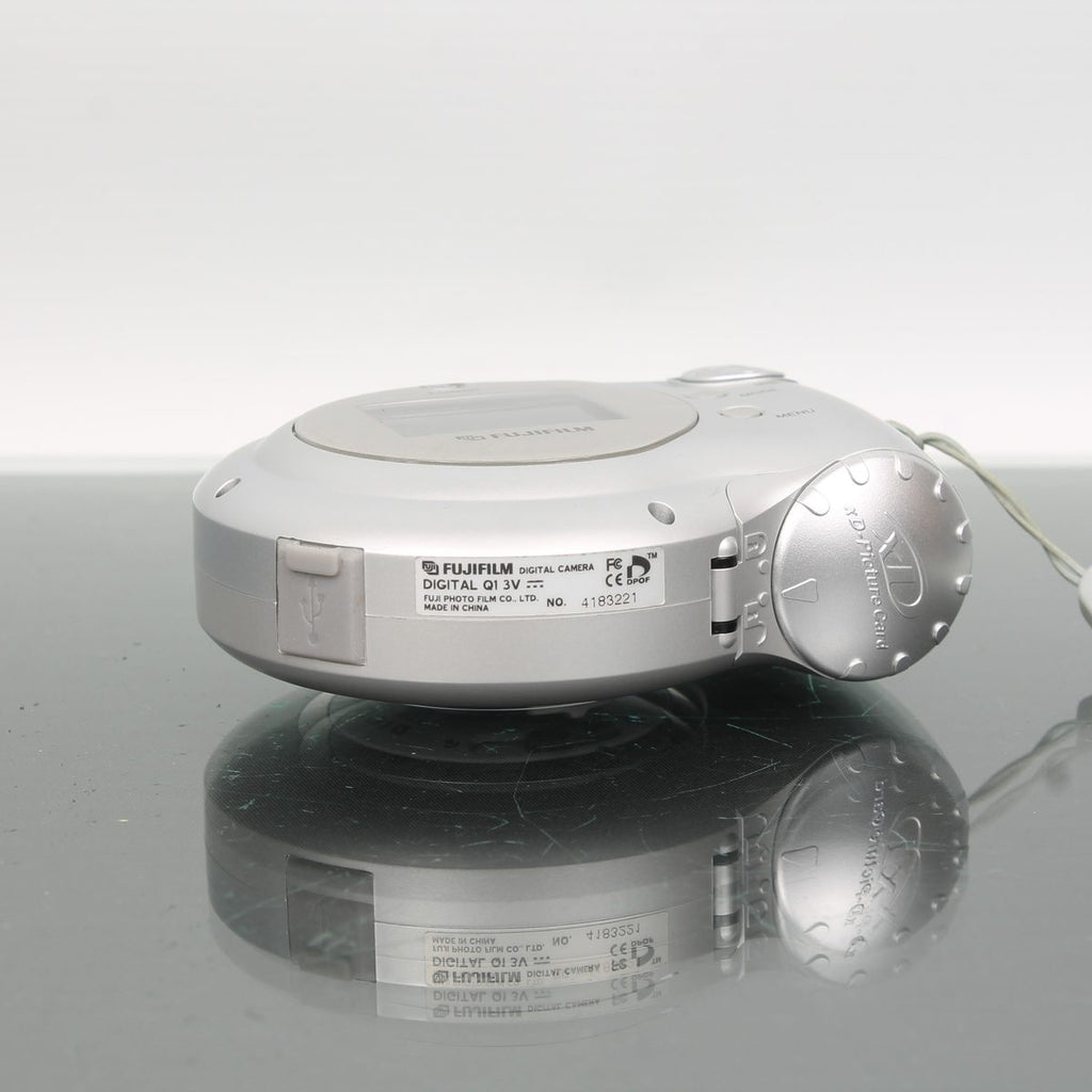 Fujifilm Q1