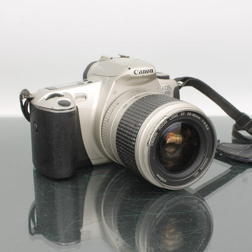 Canon EOS 300 + 28-90mm f/4-5.6