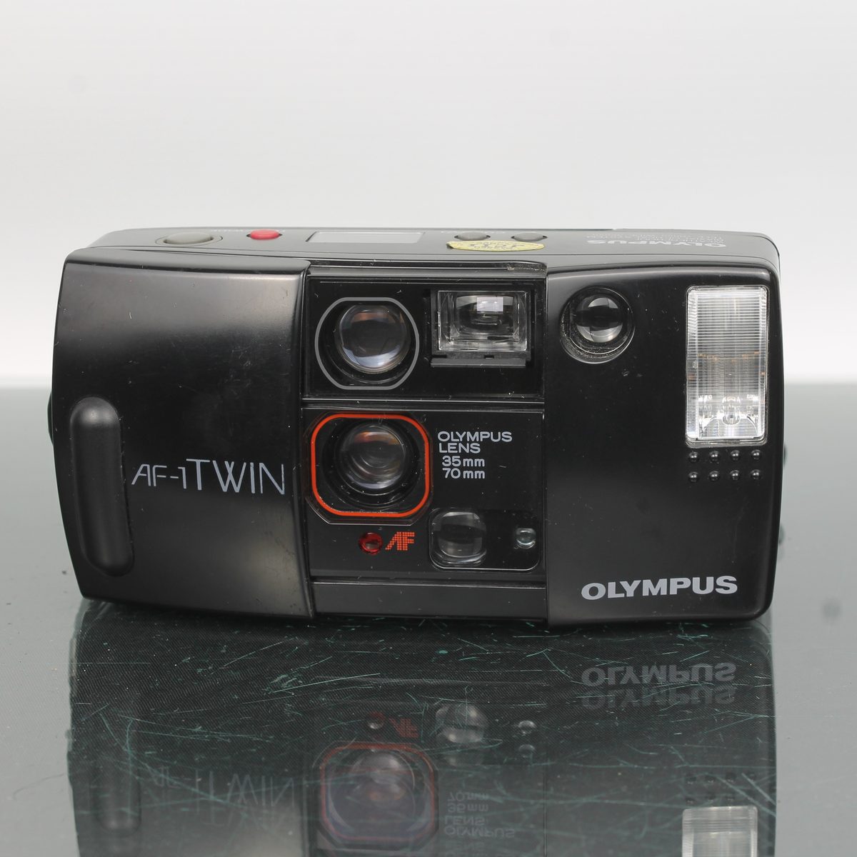 Olympus AF-1 Twin 35mm