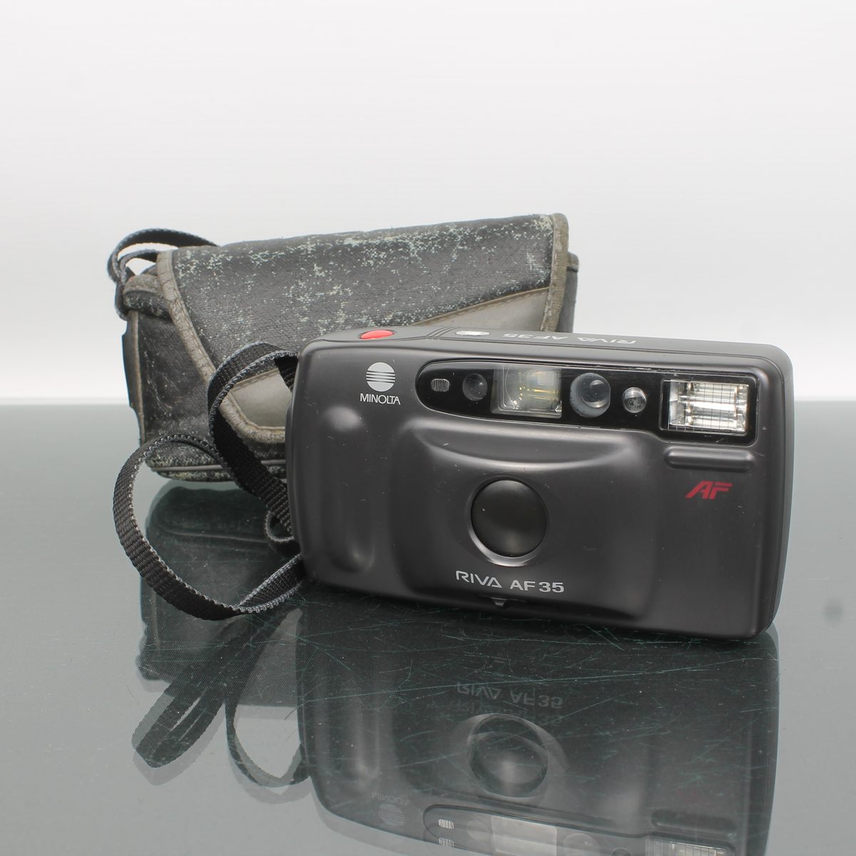 Minolta Riva Zoom 70 35-70mm
