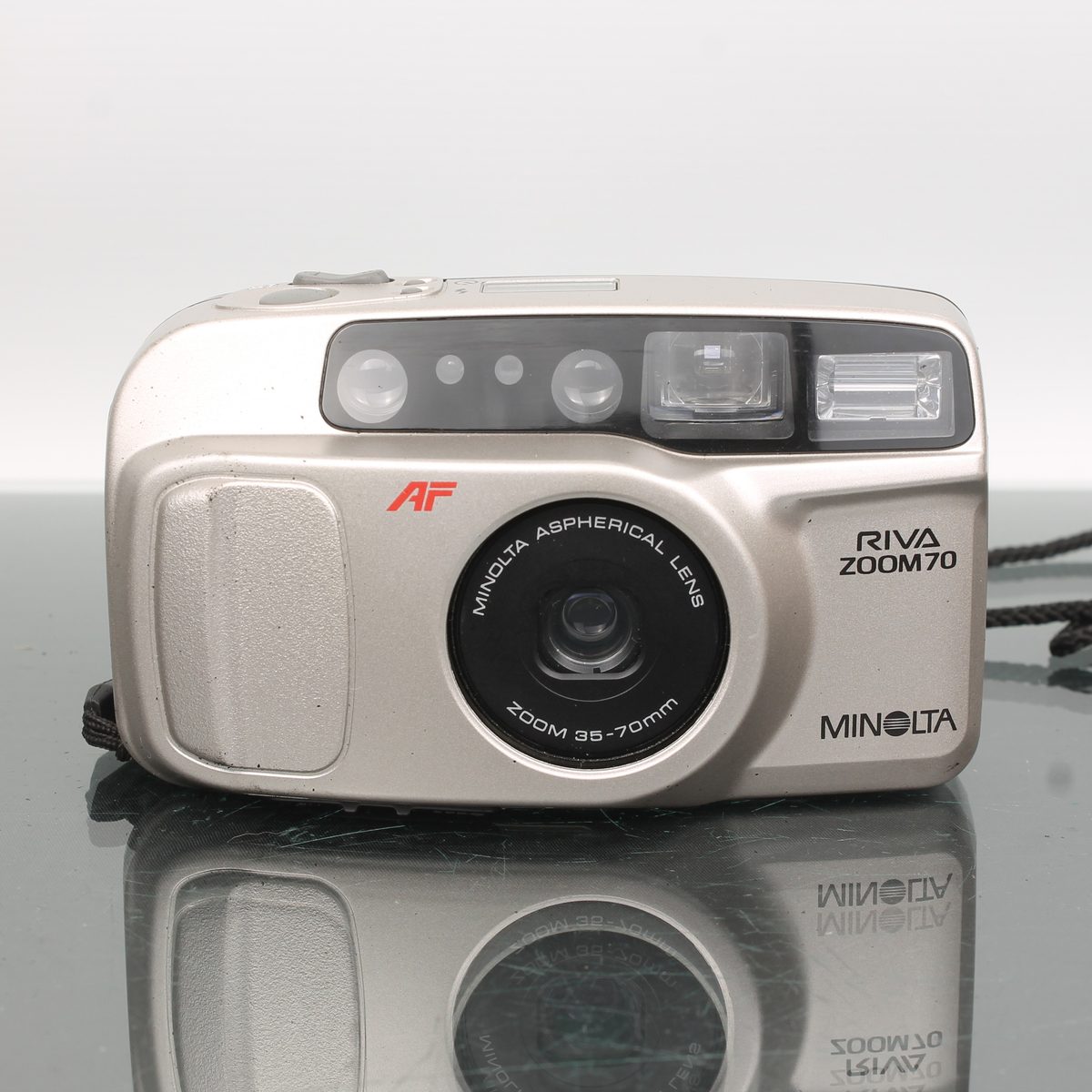 Minolta Riva Zoom 70