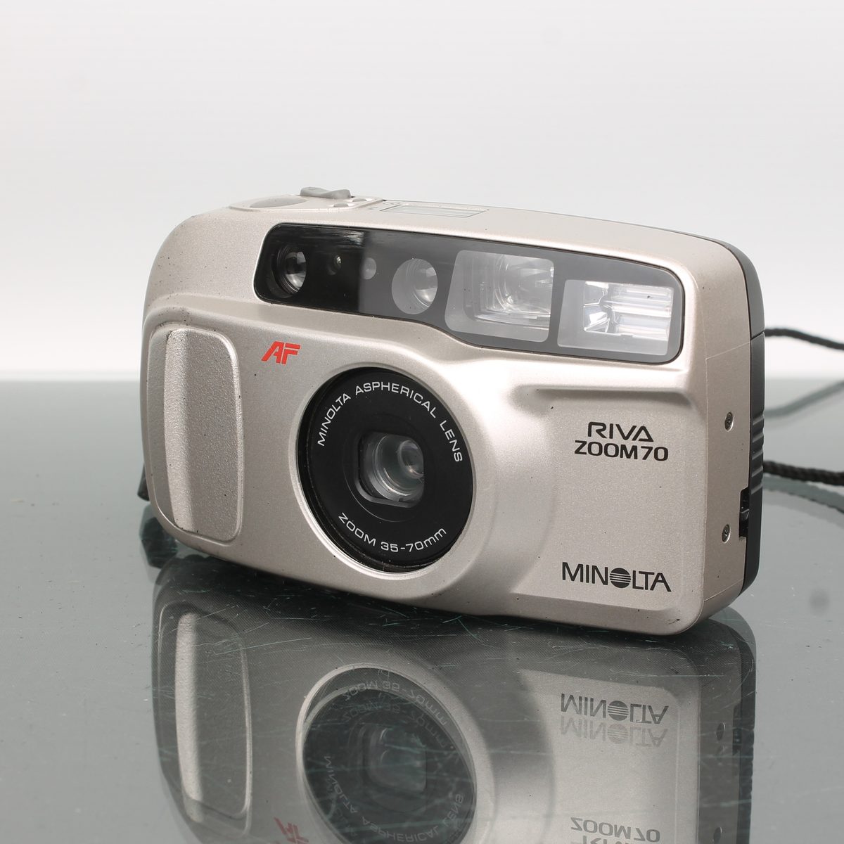 Minolta Riva Zoom 70